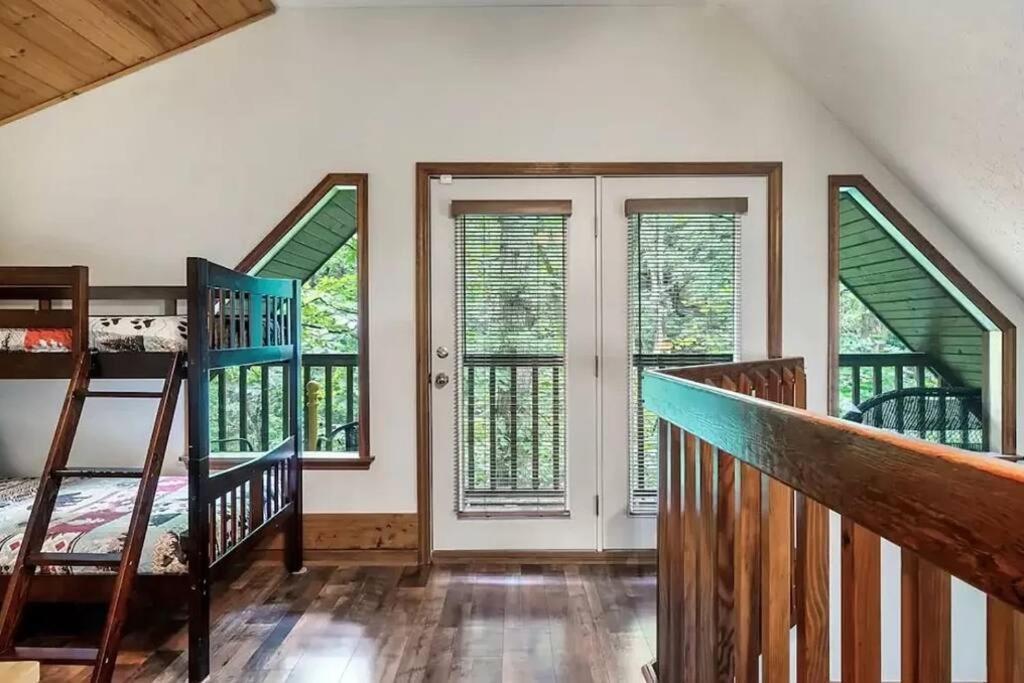 Beary Peaceful Smokies Retreat: Hot-Tub & Pools Villa Pigeon Forge Buitenkant foto