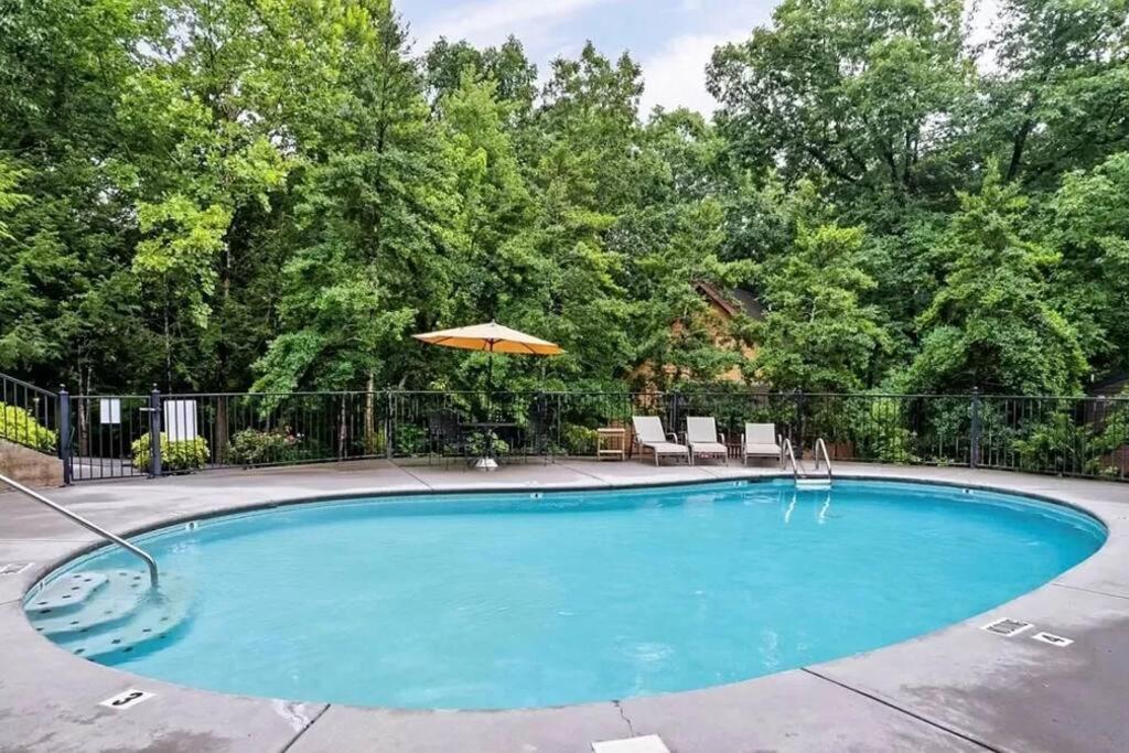 Beary Peaceful Smokies Retreat: Hot-Tub & Pools Villa Pigeon Forge Buitenkant foto