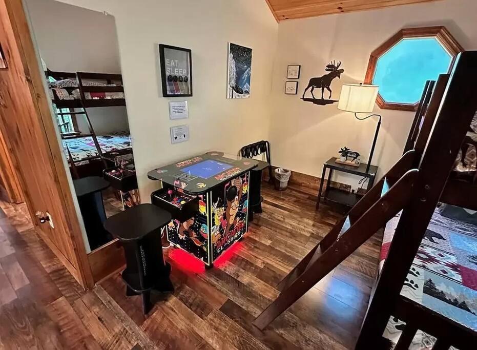 Beary Peaceful Smokies Retreat: Hot-Tub & Pools Villa Pigeon Forge Buitenkant foto